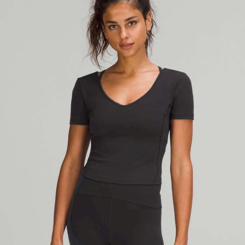 Lululemon Align T - BLACK Sz 8. EUC